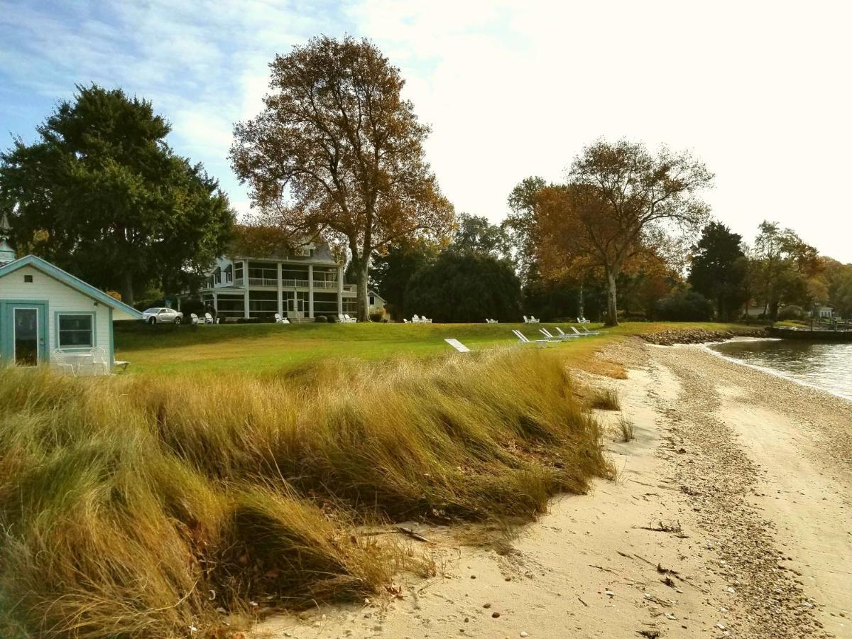 Sandaway & Hotel 3*